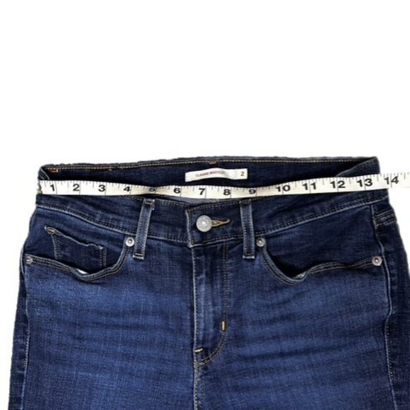 Levi's Classic Bootcut Dark Wash Jeans Size 2 - Picture 3 of 7